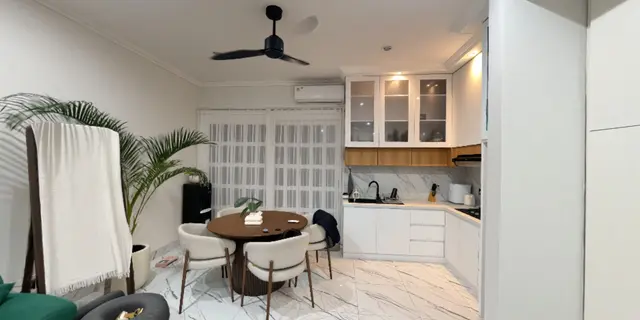 Open-plan Kitchen & Living Room
